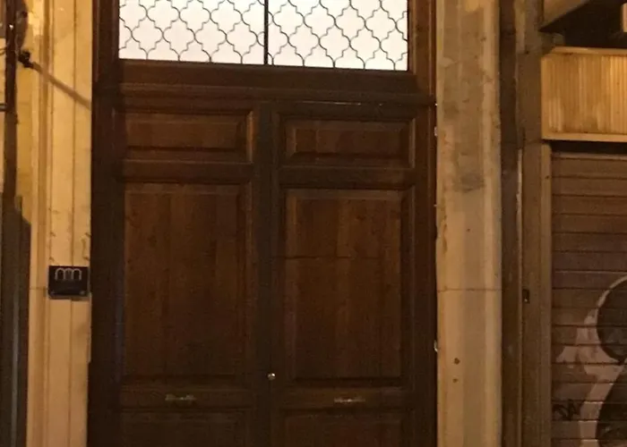 Piazza Vittorio Apartment *